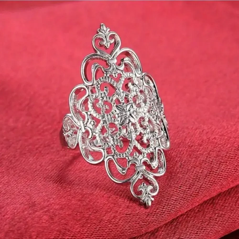 Women's Elegant Silver Filigree Ring Sz 9